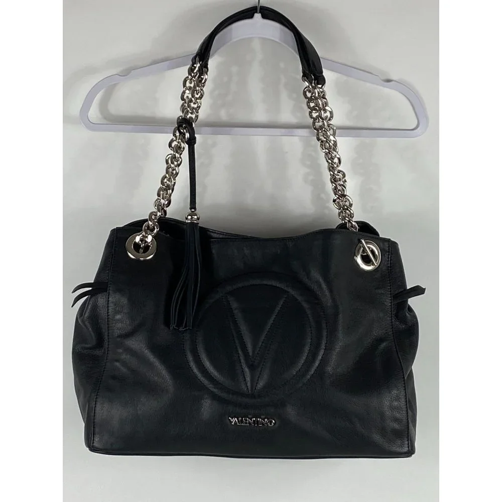 Valentino by Mario Valentino Quilted Logo Chain Strap Leather Hand Bag Blk D137 - Picture 1 of 11